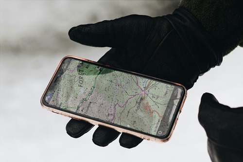 Resource field tracking map